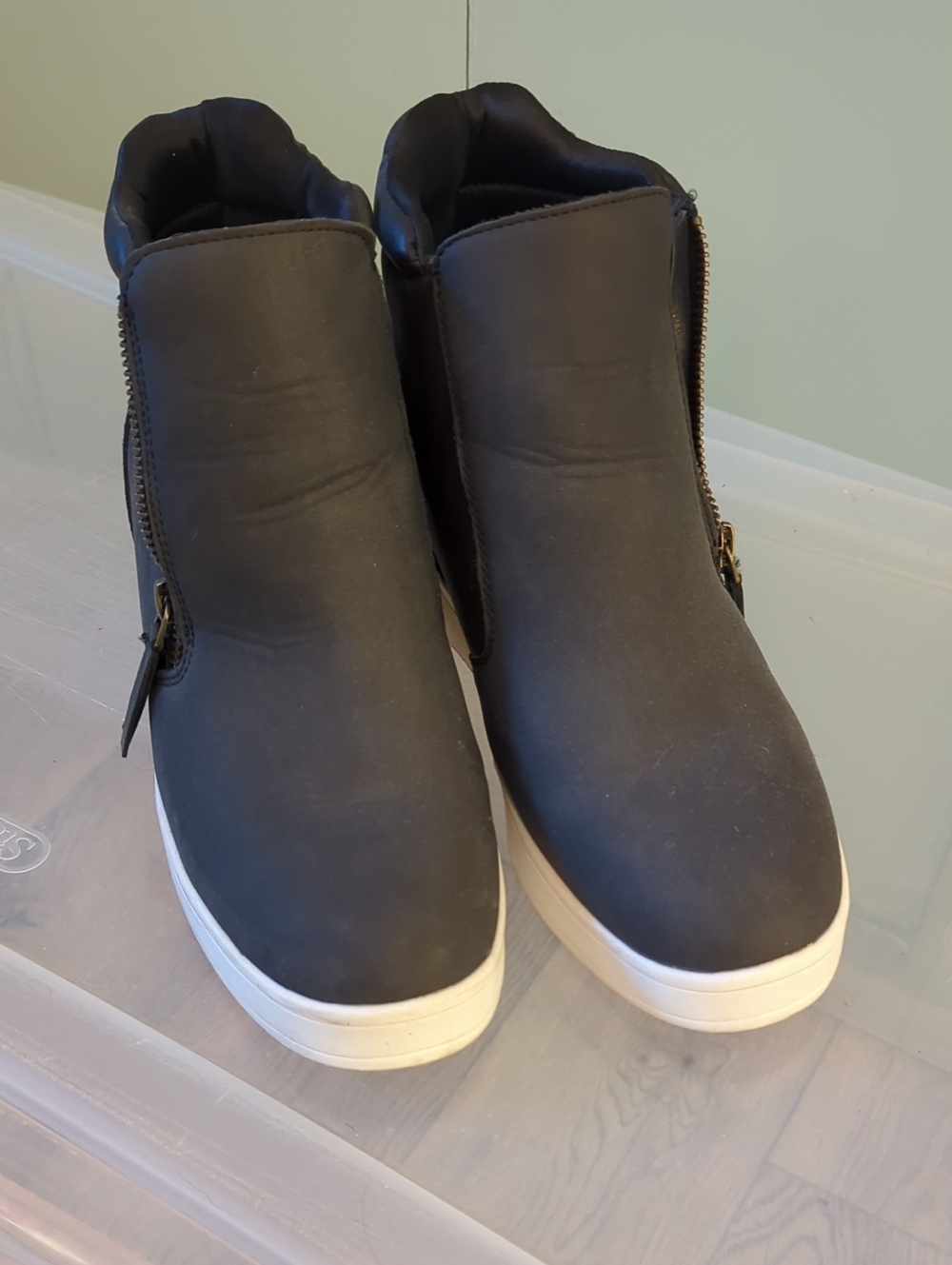 Serra Black Wedge Sneakers with White Sole and Side Zipper